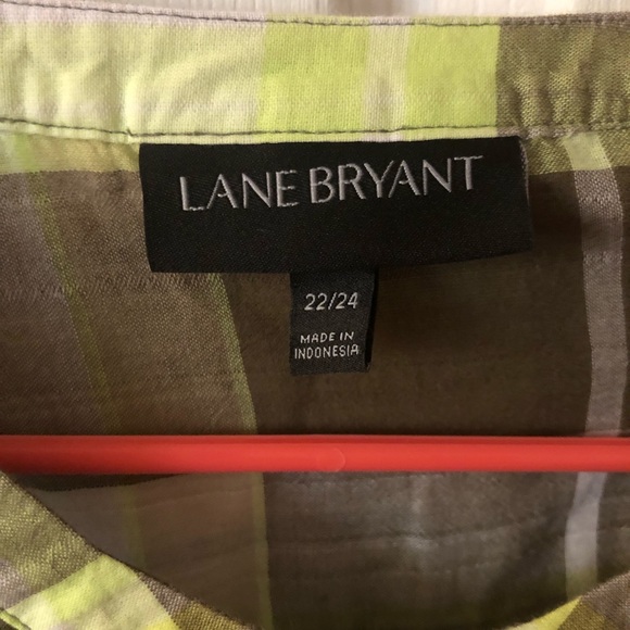 Women’s Lane Bryant Crew-Neck, Button front Blouse, Green/Yellow Size 22-24 - Picture 5 of 5